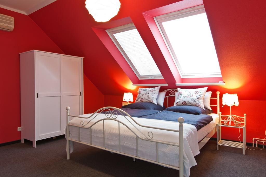 Cafe Pension Steffen Sanitz Room photo